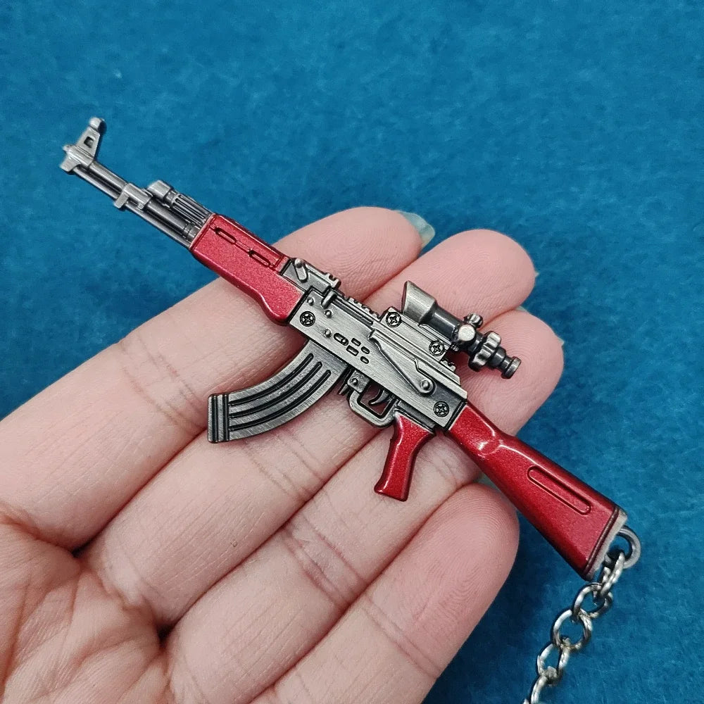 9cm Alloy QBZ95 AK47 Pistol Model Keychain Jewelry Mini Rifle Gun Toy Craft Bag Pendant for Boys Children Gift