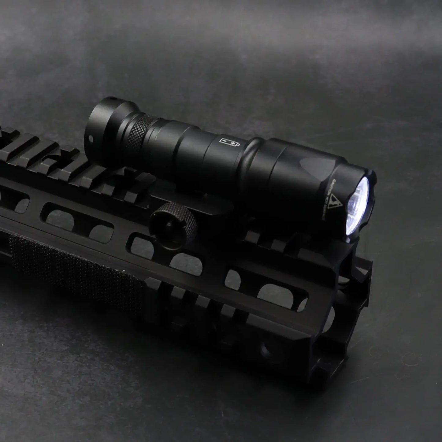 AQzxdc Tactical Picatinny Flashlight M300A Mini Light LED Whitelight with Strobe Weapon Light with Pressure Switch