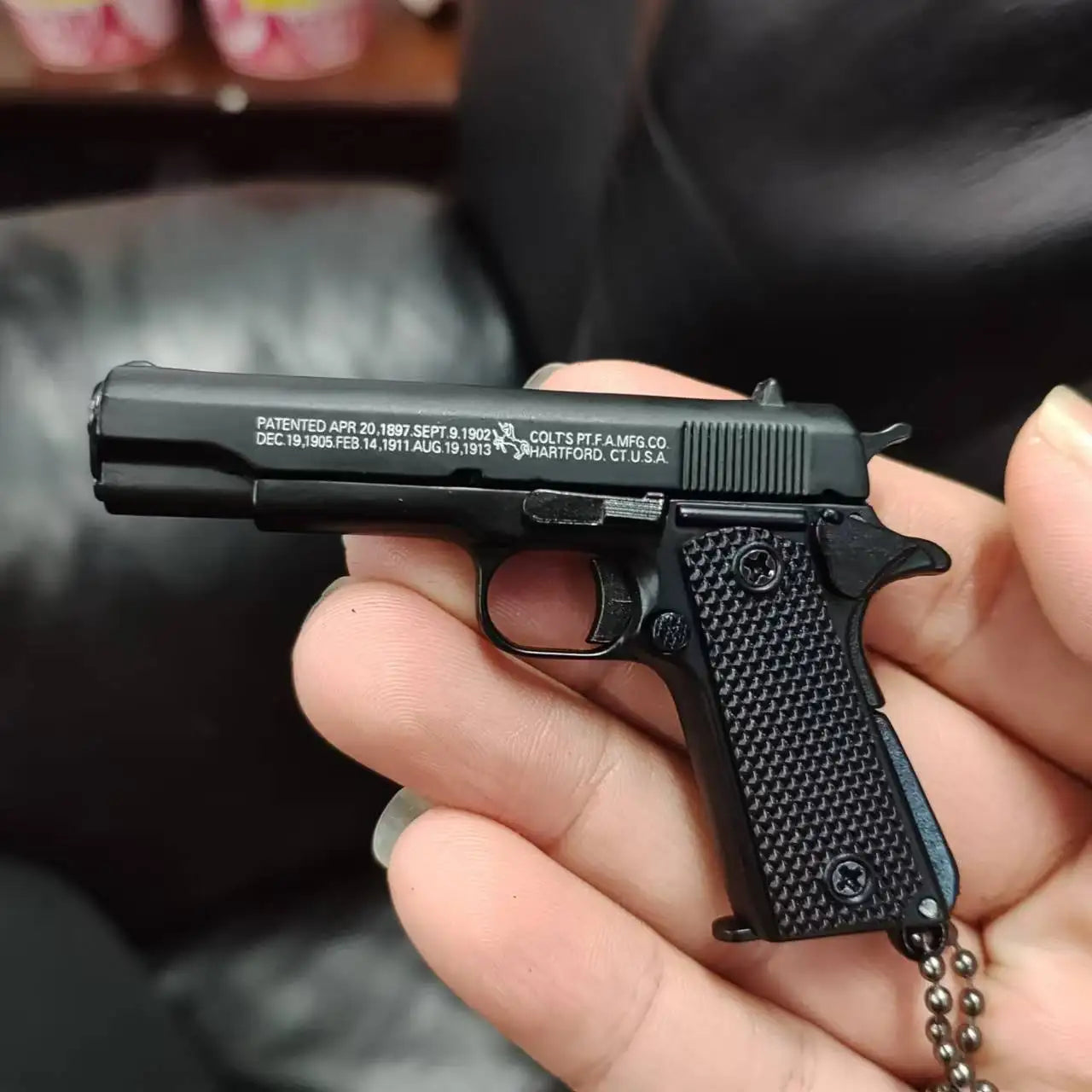 1:3 Semi Alloy G34 TTI Pistol Model 1911 G17 Keychain Disassemble Mini Gun Toy Craft Bag Pendant for Chlidren Adults