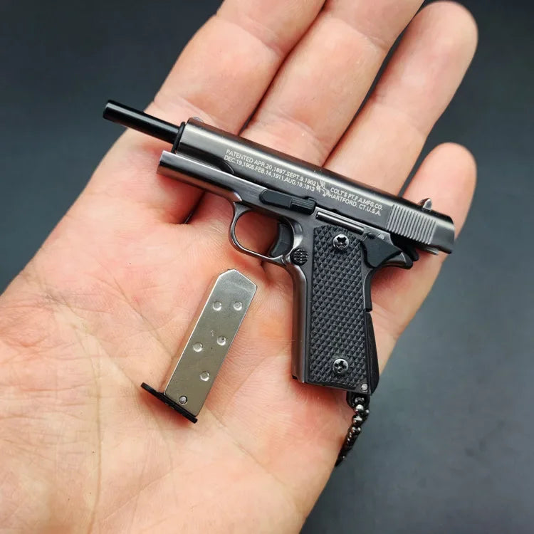 1:3 Alloy M1911 Pistol Model Miniature Detachable Toy Gun Keychain Backpack Pendant Decoration Gift For Boys Adult