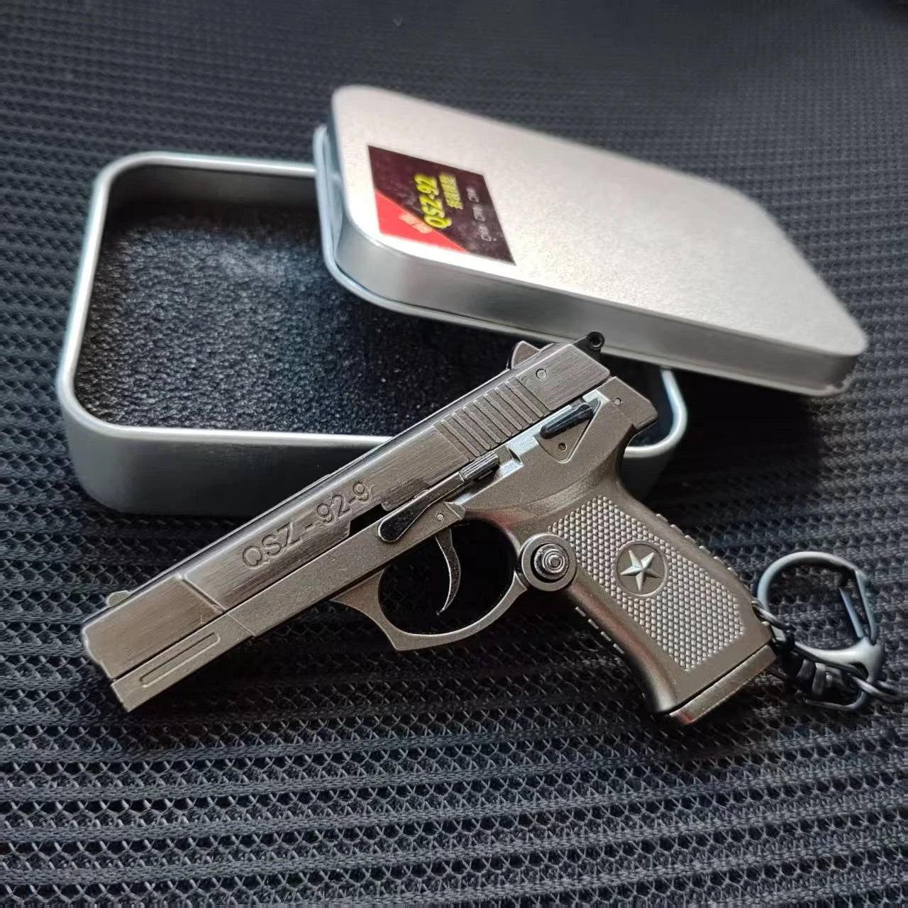 Mini QSZ92 Gun Models 1: 3 Alloy Metal Toys Detachable Toy Gun Desktop Ornament Pendant Fake Gun Holiday Gift for Adult