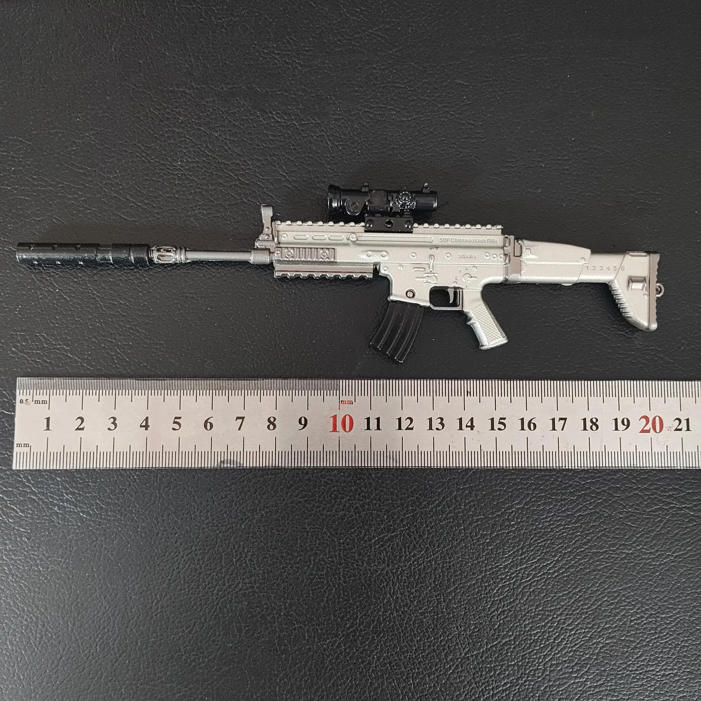 20cm M416 Rifle Model SCAR Alloy Toy Gun Toy Home Decoration Crafts CS Adult Tactics Desktop Ornament Collection Gift for Boys