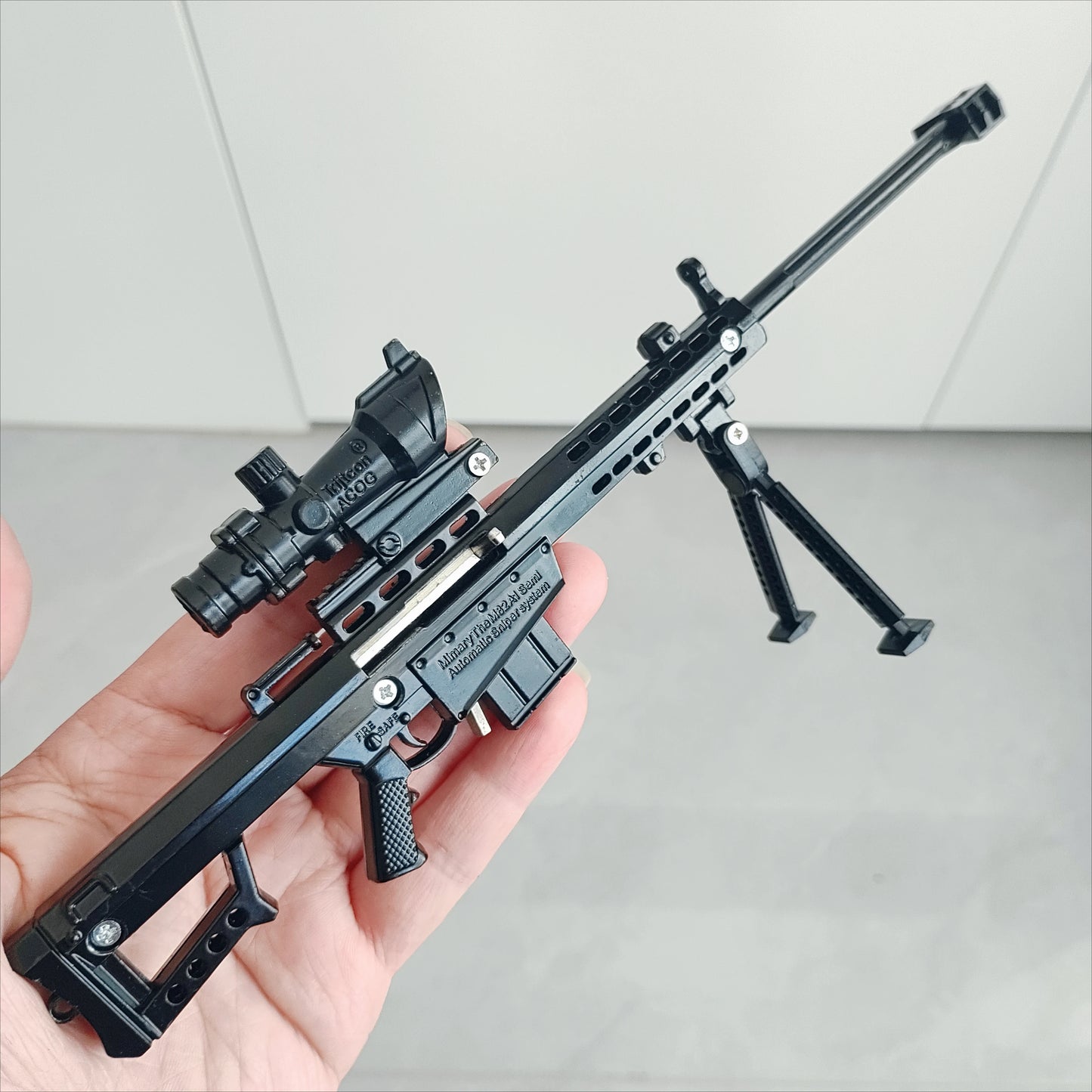 Alloy Mini 30CM AK47 Pistol 24cm Barrett Rifle Model PUBG Jedi Toy Gun Fidget Toy Desktop Ornament for Boy Adults Chrismas Gift