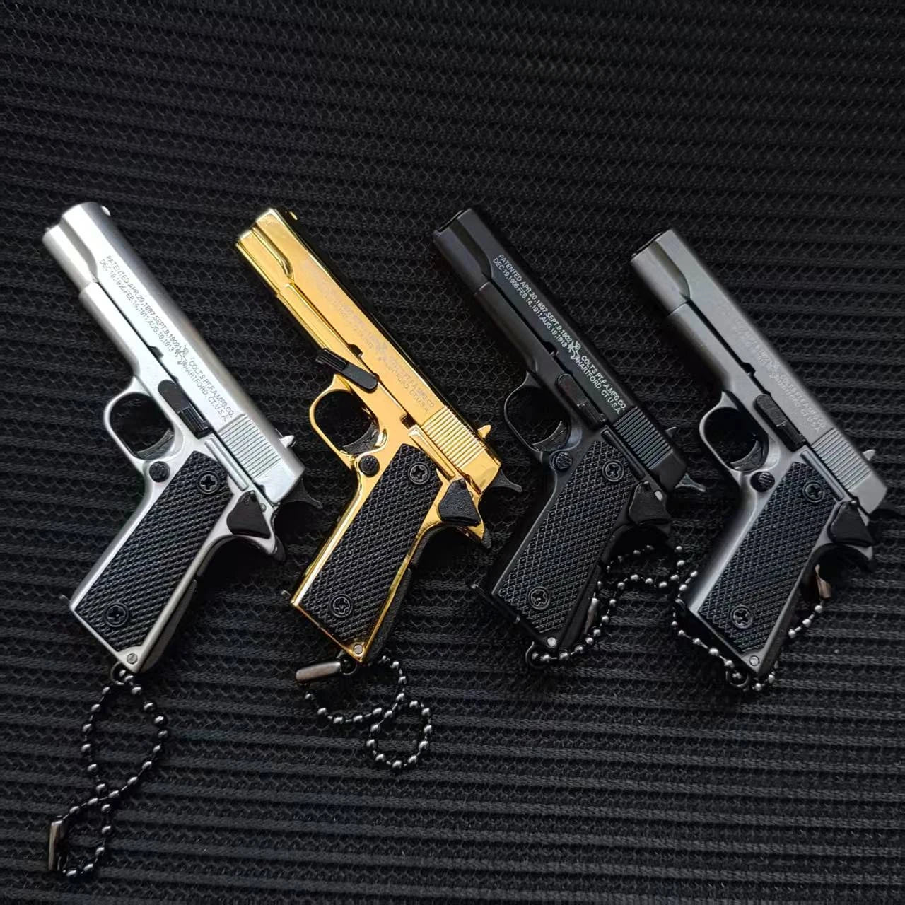 1:3 Alloy M1911 Pistol Model Miniature Detachable Toy Gun Keychain Backpack Pendant Decoration Gift For Boys Adult
