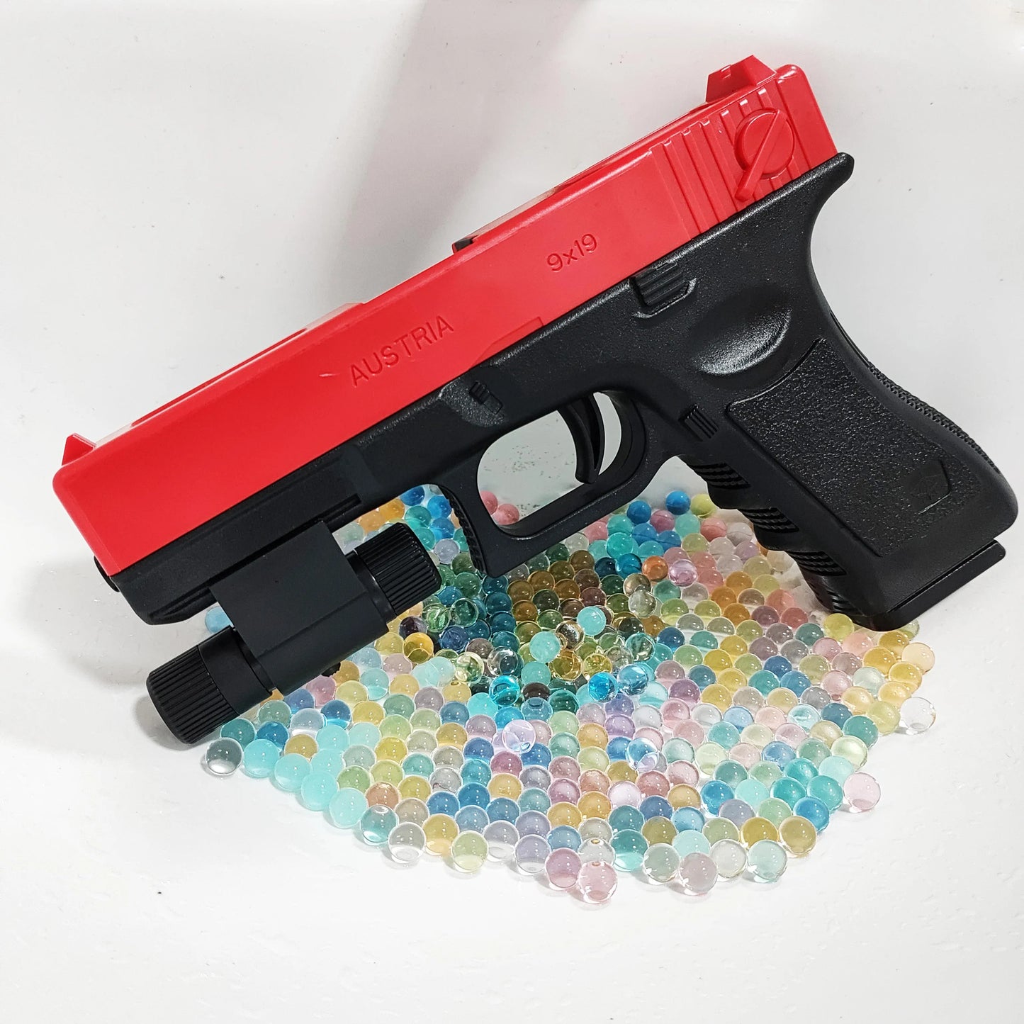 Manual Graffiti G17 Gel Toy Gun Soft Bullet Airsoft Pistol With Laser Outdoor Sports CS Game Weapon for Children Gift