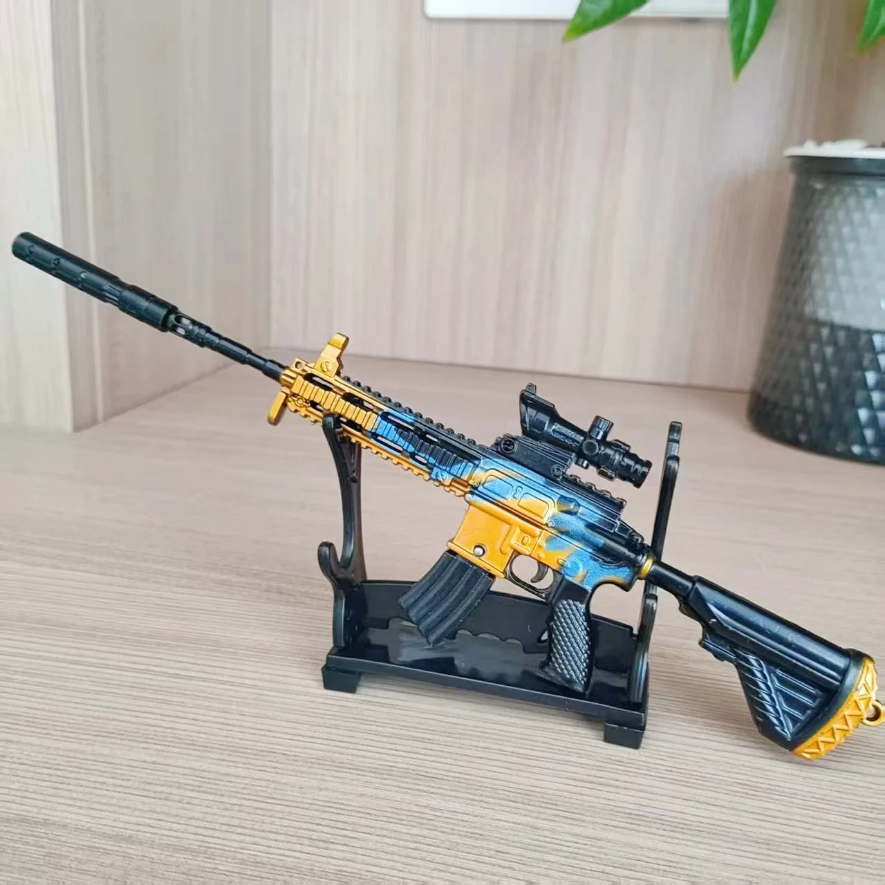 Mini Alloy M416 GROZA Rifle Model Pistol PUBG Jedi Toy Gun Fidget Toy Desktop Ornament for Boy Adults Chrismas Gift
