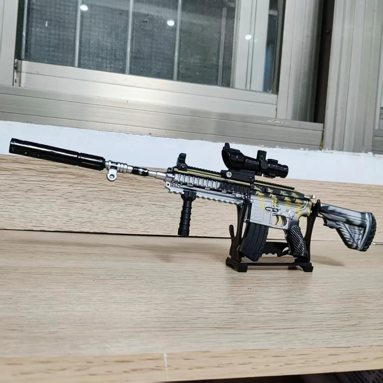 30CM Rifle Model Alloy Mini AK47 M416 Pistol PUBG Jedi Toy Gun Fidget Toy Desktop Ornament for Boy Adults Chrismas Gift