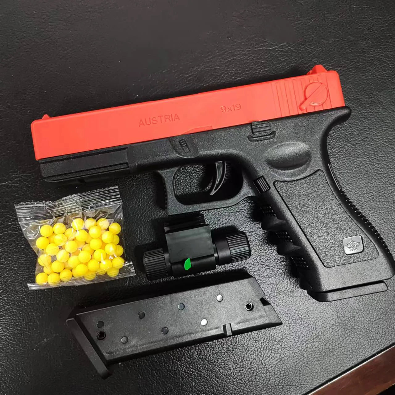 Manual G17 Toy Gun Lower Magazine Soft Bullet Airsoft Pistol With Laser Outdoor Sports CS Game Weapon for Children Adults Gift