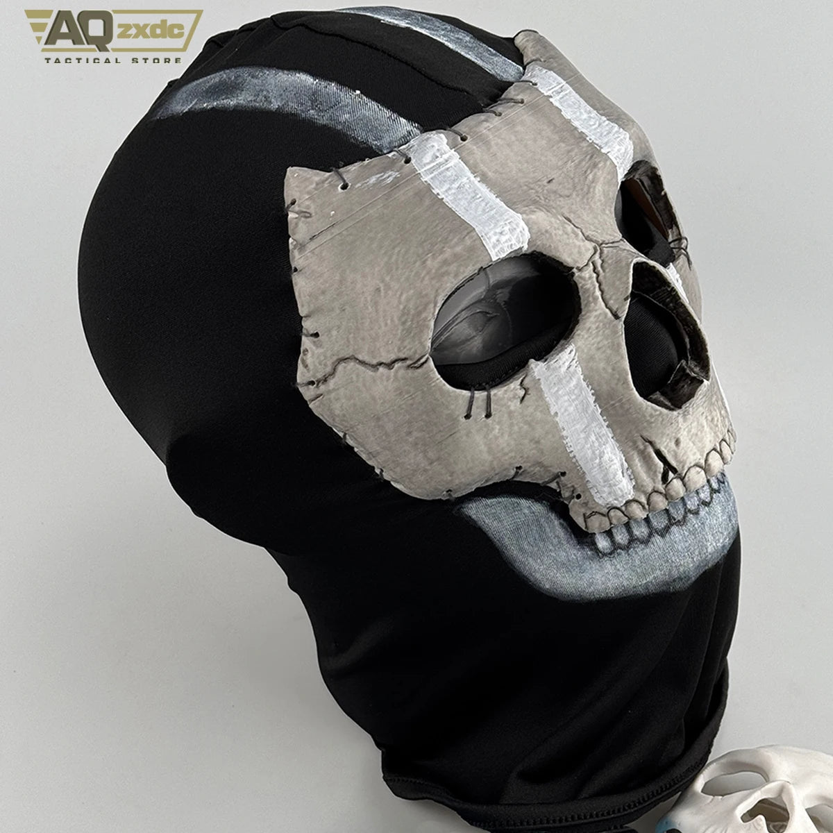 AQzxdc Call of Duty 16 Scary Mask, Classic Skeleton Ghost Chin Mask Ghost Scary Headgear for COD Warzone Cosplay Airsoft Mask