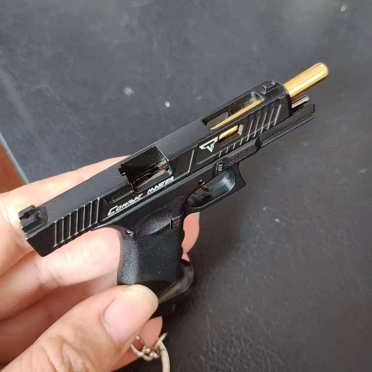 1:3 Semi Alloy G34 TTI Pistol Model 1911 G17 Keychain Disassemble Mini Gun Toy Craft Bag Pendant for Chlidren Adults