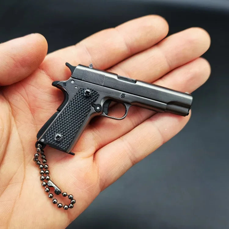 1:3 Alloy M1911 Pistol Model Miniature Detachable Toy Gun Keychain Backpack Pendant Decoration Gift For Boys Adult
