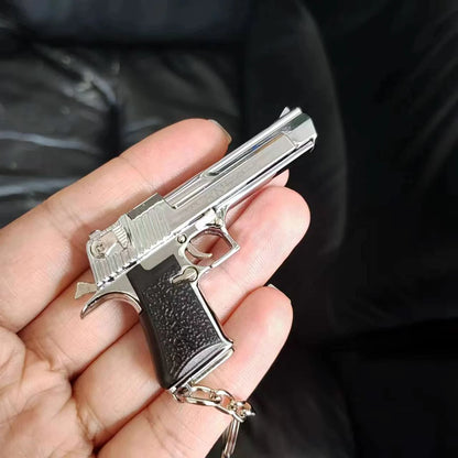 Alloy 1:4 Scale Desert Eagle Pistol Keychain Mini Toy Gun Weapon Model Metal Keychain For Adult Kids Christmas Gift