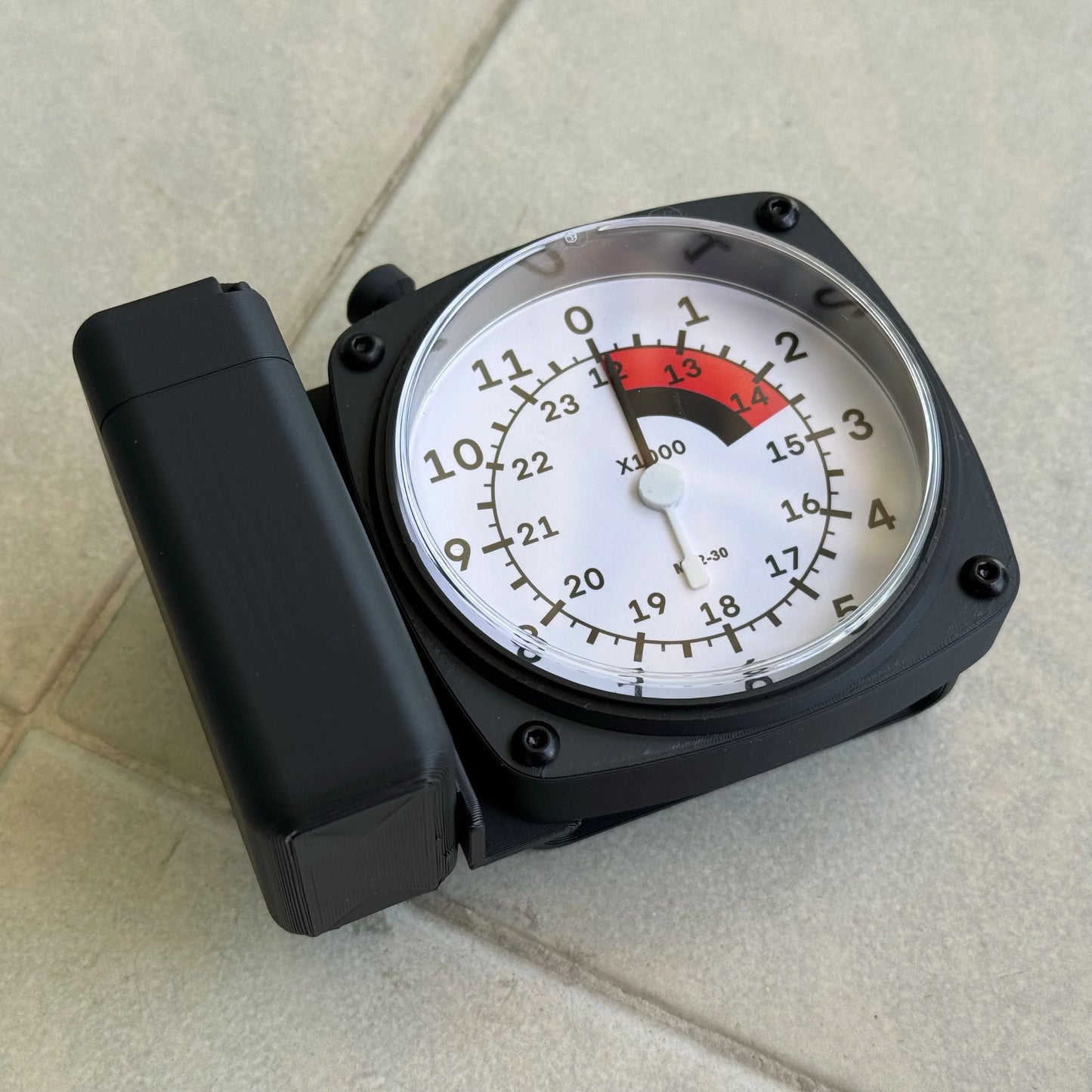 AQzxdc COD 19 Night Fight Ghost Altimeter Altimeter Barometer Accessories Military Model Night Attack Ghost High Jump Barometer