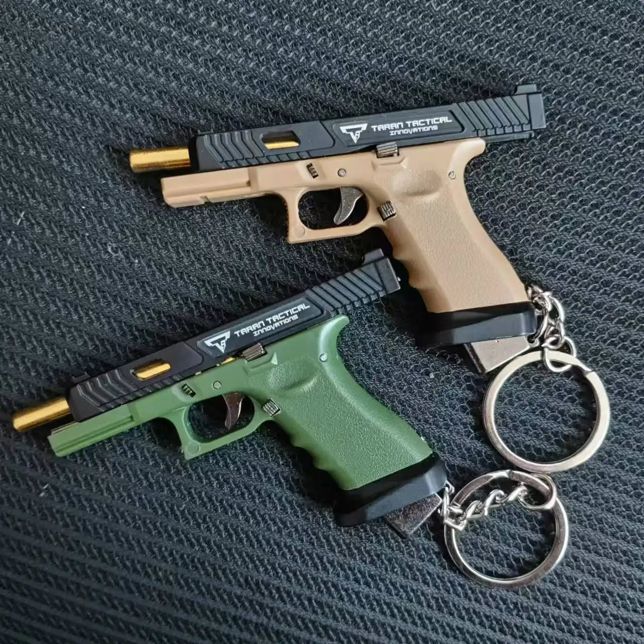 1:3 TTI G34 Mini Alloy Pistol Model Detachable Toy Gun Keychain Pendant Miniature Pistola Collection Toy Boys Adult Gifts