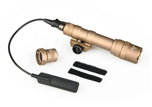 Factory Sell Tactical M600 led flashlight gun weapon light outdoor light  for M1913 rail picatinny rail gz150077