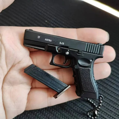 1:3 Miniature Revolver Pistol Desert Eagle Model Detachable Alloy Toy Gun Keychain Pendant Ornaments For Adult Boys Gift