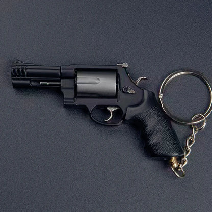 Detachable Toy Gun 1: 3 M500 Alloy Revolver Gun Models Mini Metal Keychain Toys Ornament Pendant Fake Gun for Adult Gift
