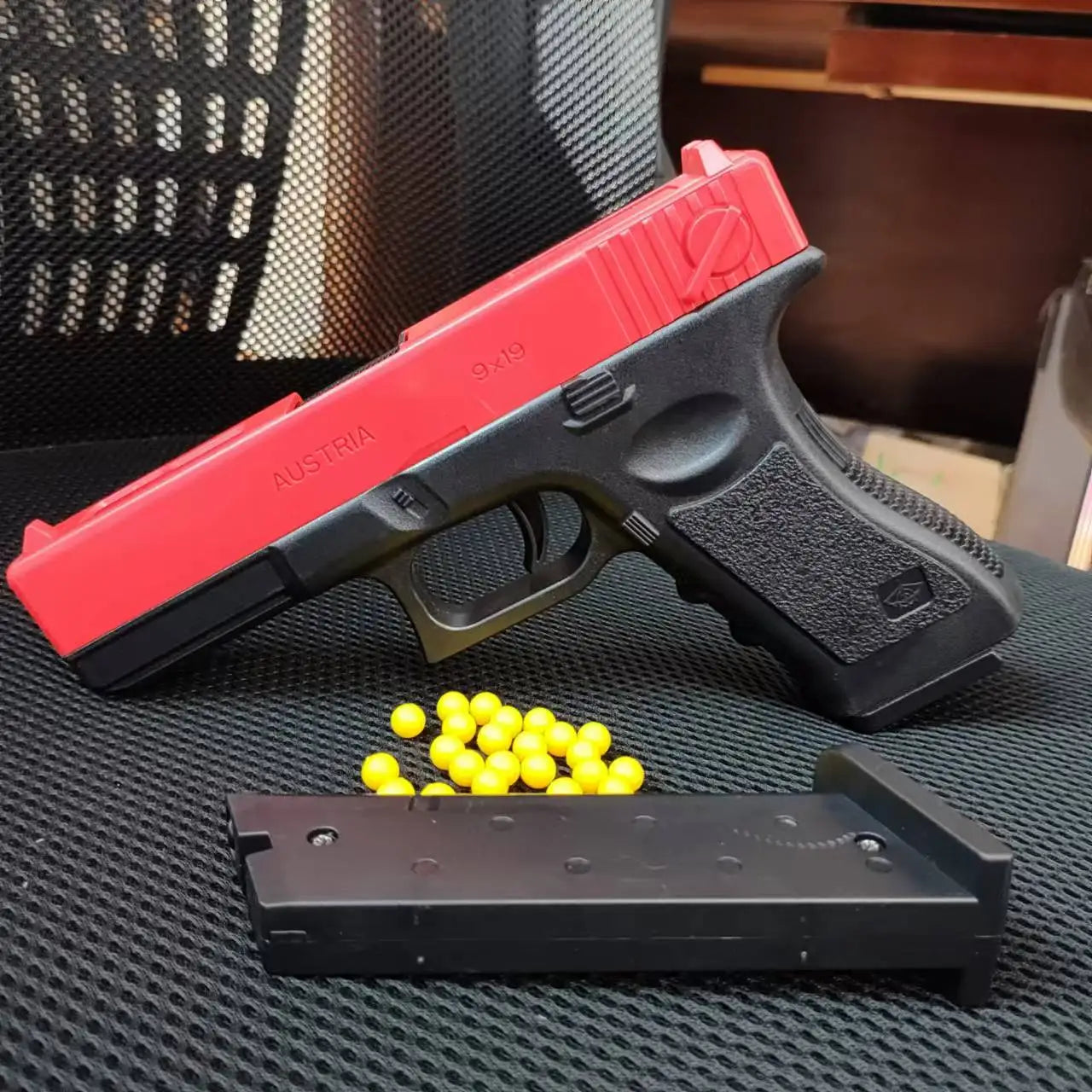 Soft Bullet Toy Pistol Lower Magazine Manual Gun With Laser Airsoft Pistol Outdoor Sports CS Weapon for Children Gift