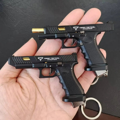 1:3 Semi Alloy G34 TTI Pistol Model 1911 G17 Keychain Disassemble Mini Gun Toy Craft Bag Pendant for Chlidren Adults