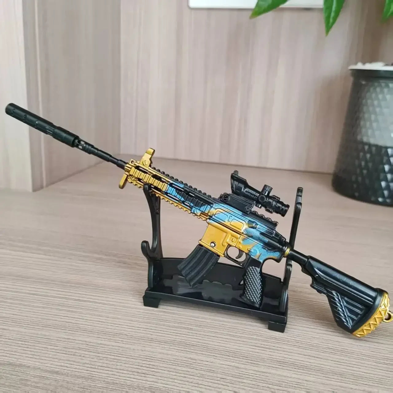 20CM Alloy Mini M416 AUG Rifle Model Pistol PUBG Jedi Toy Gun Fidget Toy Desktop Ornament for Boy Adults Birthday Gift